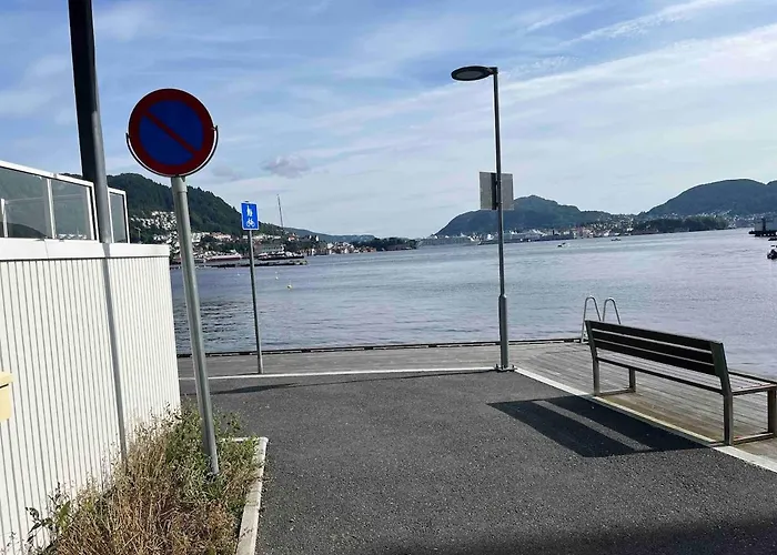 Lägenhet In Modern Complex Near Old