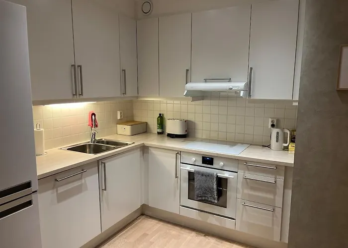 Διαμέρισμα In Modern Complex Near Old *