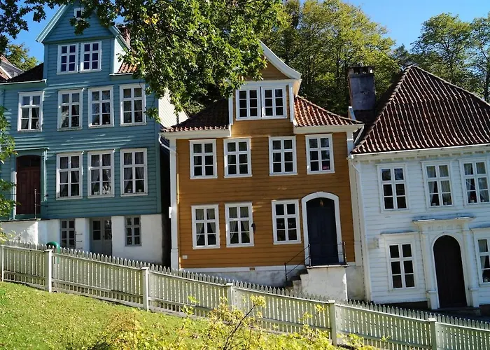 Lägenhet In Modern Complex Near Old